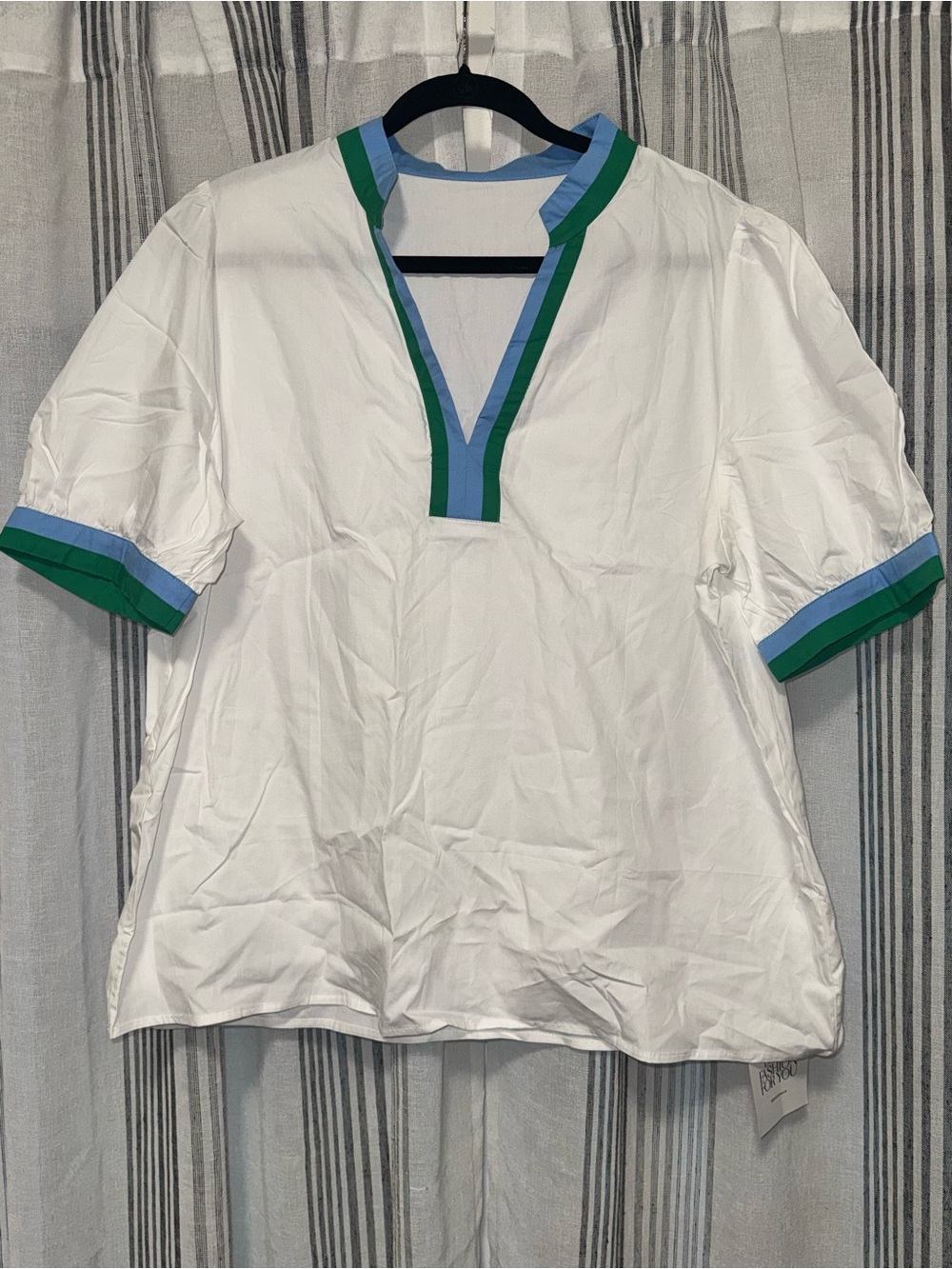 NWT White Puff Sleeve V-Neck Top with Green & Light Blue Trim XXL - Picture 2 of 4